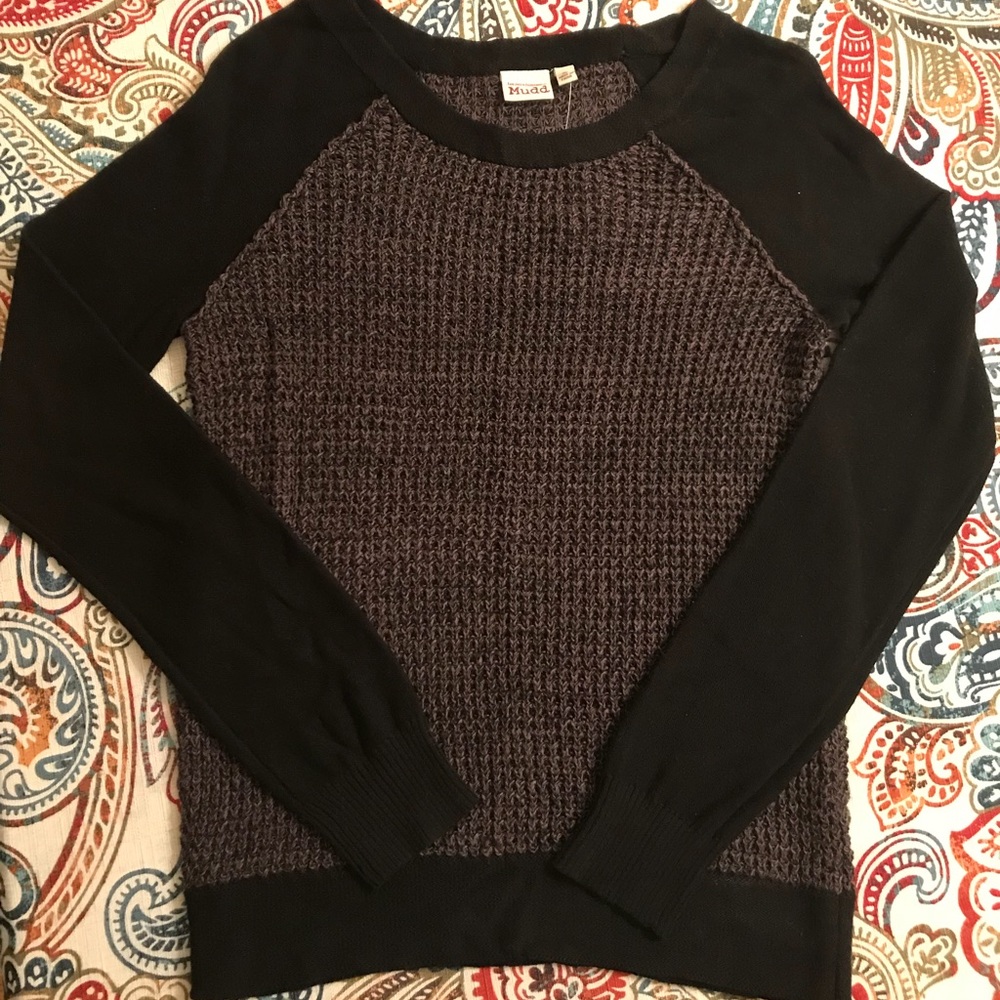 Mudd Juniors Sweater - NWT